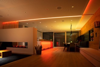 RGBW LED Streifen 5m IP65 (spritzwasserfest)